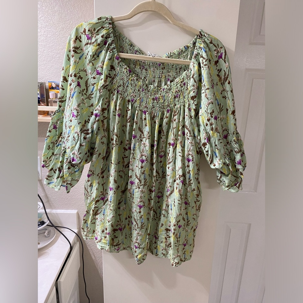 Floral blouse 🌻🌼🌺💐